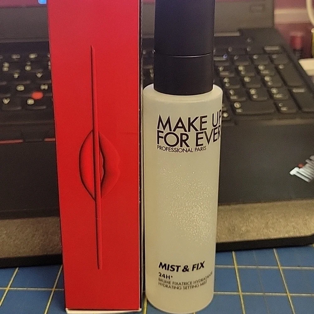 Make Up For Ever Mist & Fix Hydrating Setting Mist 100ml New